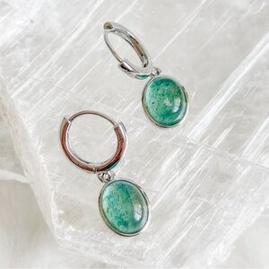 ✨Green Strawberry Quartz Hoop Earrings✨